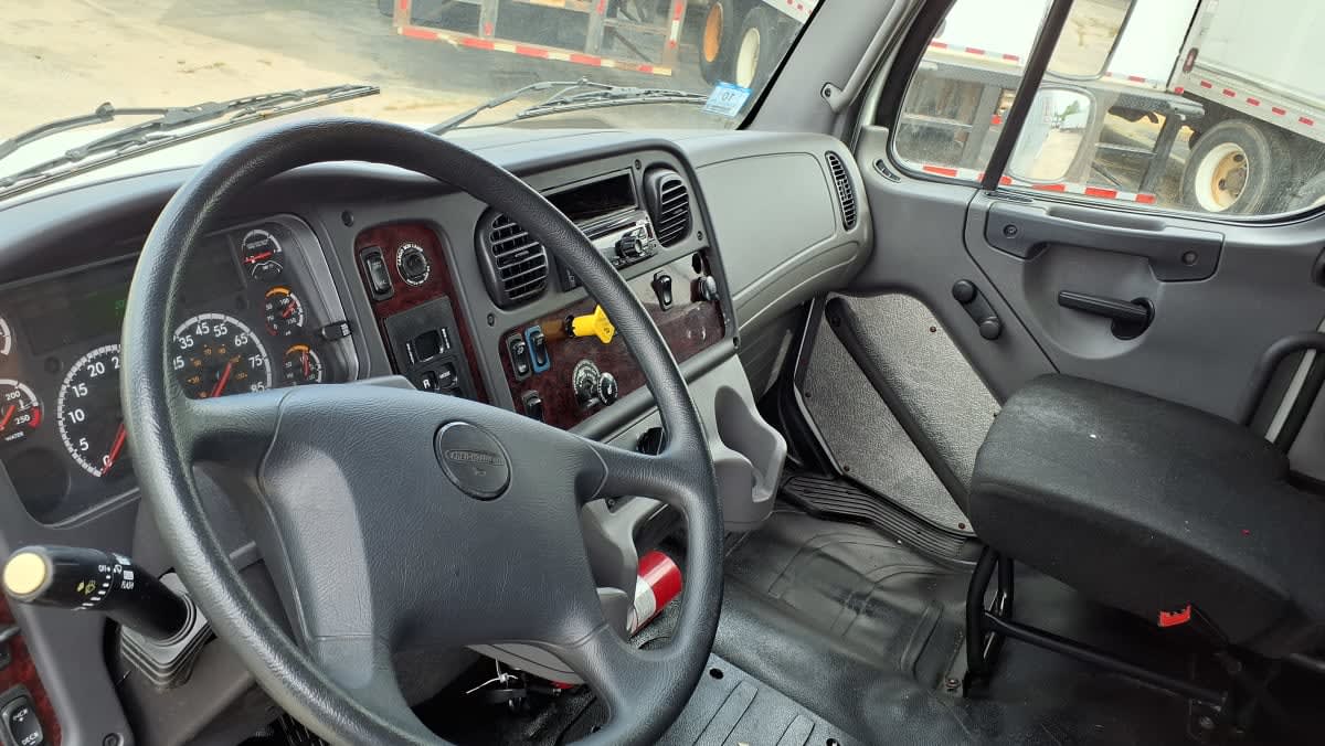 2018 Freightliner/Mercedes M2 106 787307