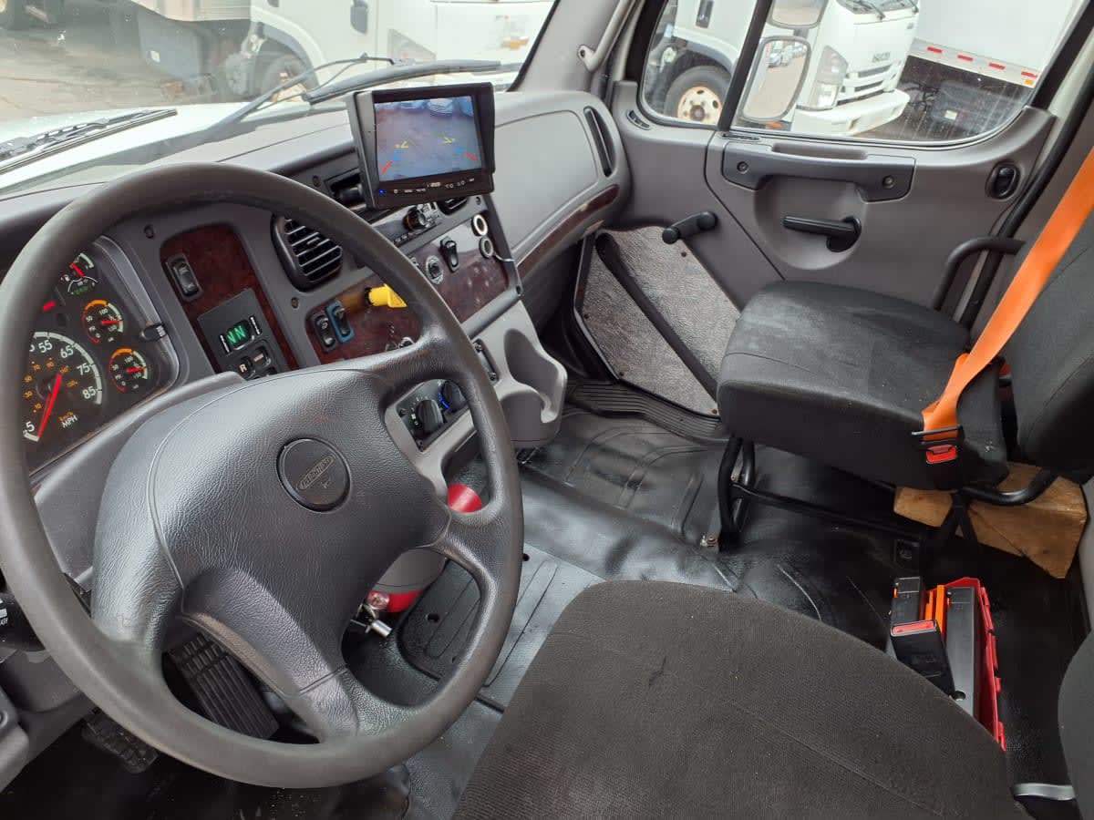 2018 Freightliner/Mercedes M2 106 787310