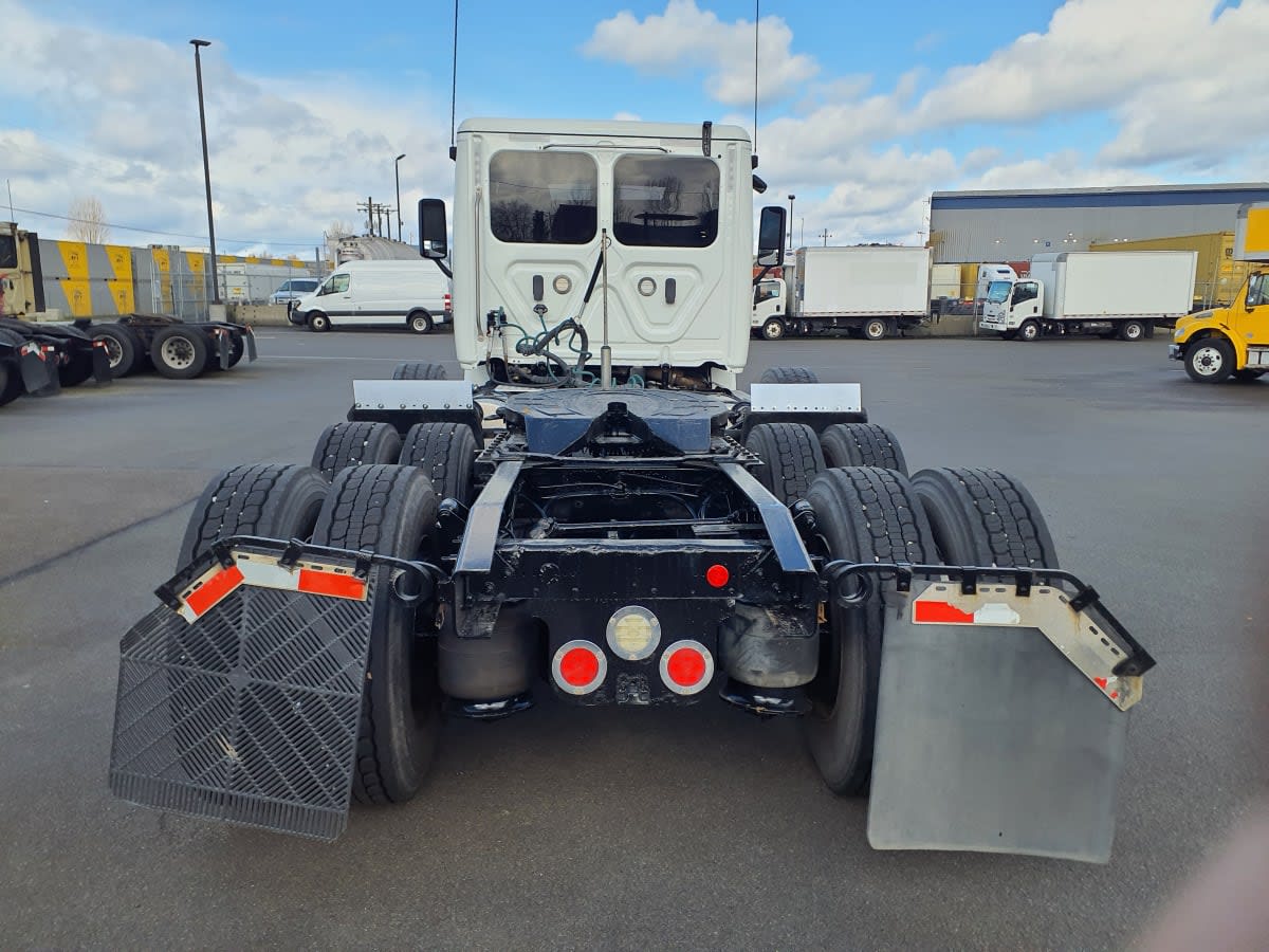 2018 Freightliner/Mercedes CASCADIA 113 787325