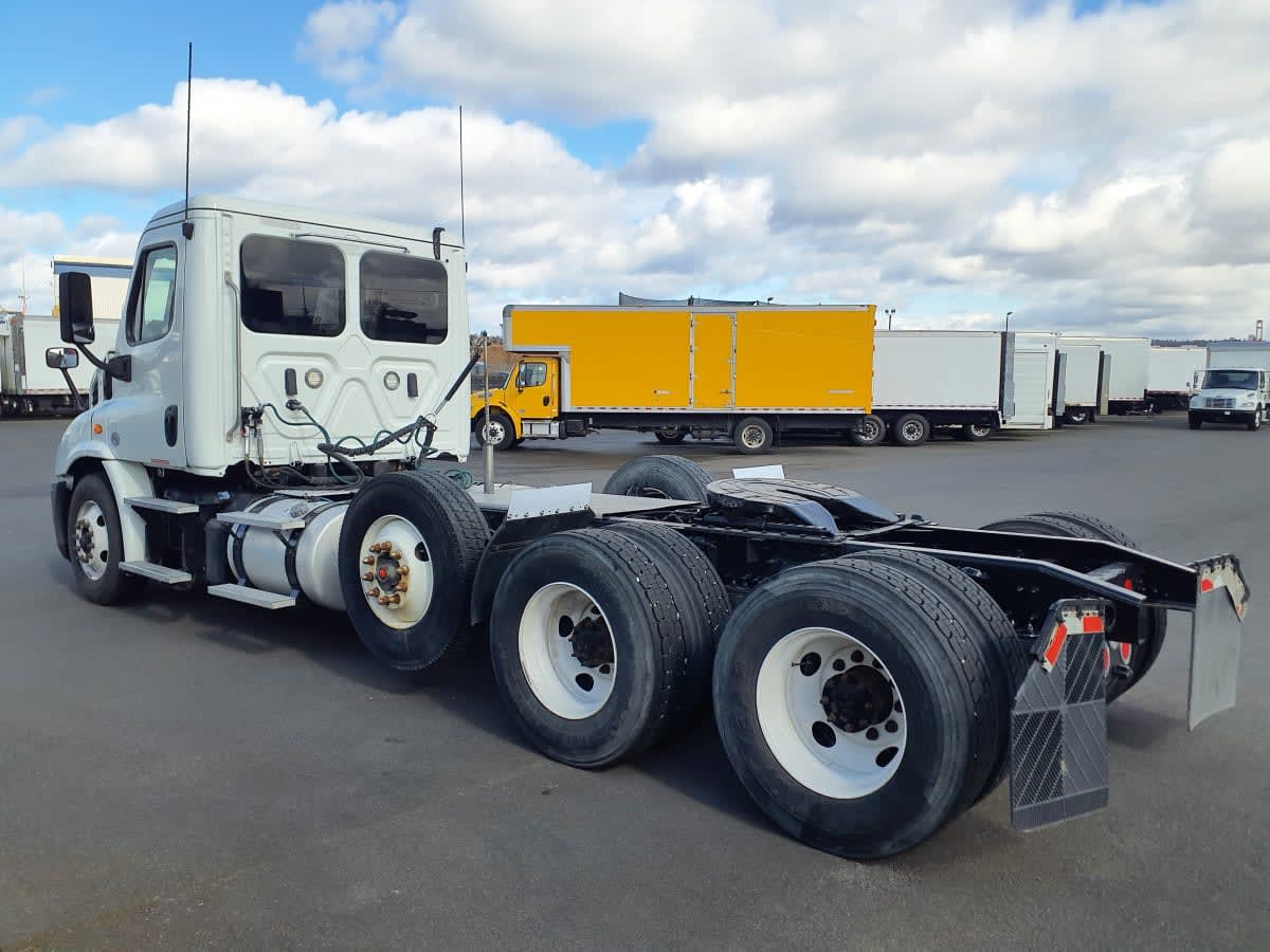 2018 Freightliner/Mercedes CASCADIA 113 787325