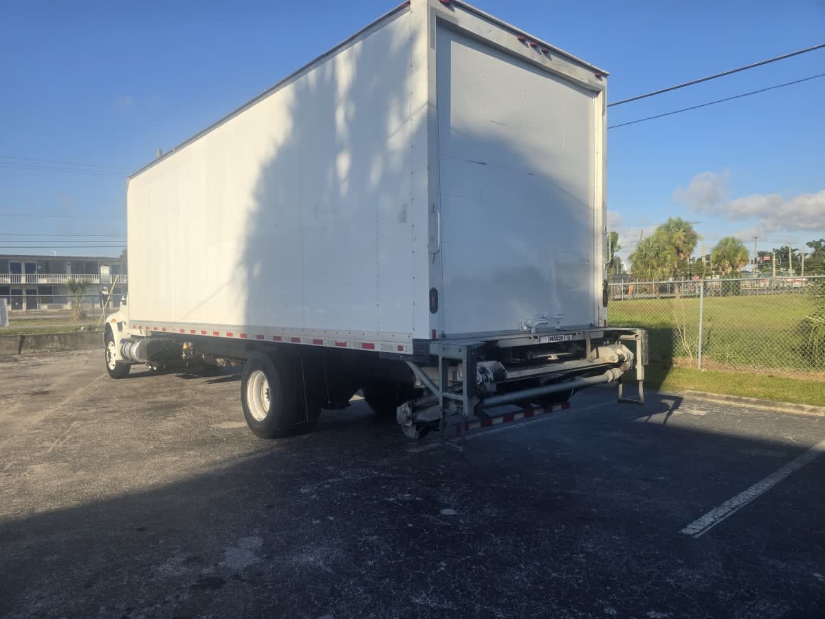 2018 International 4300 in Tampa, FL — photo 4