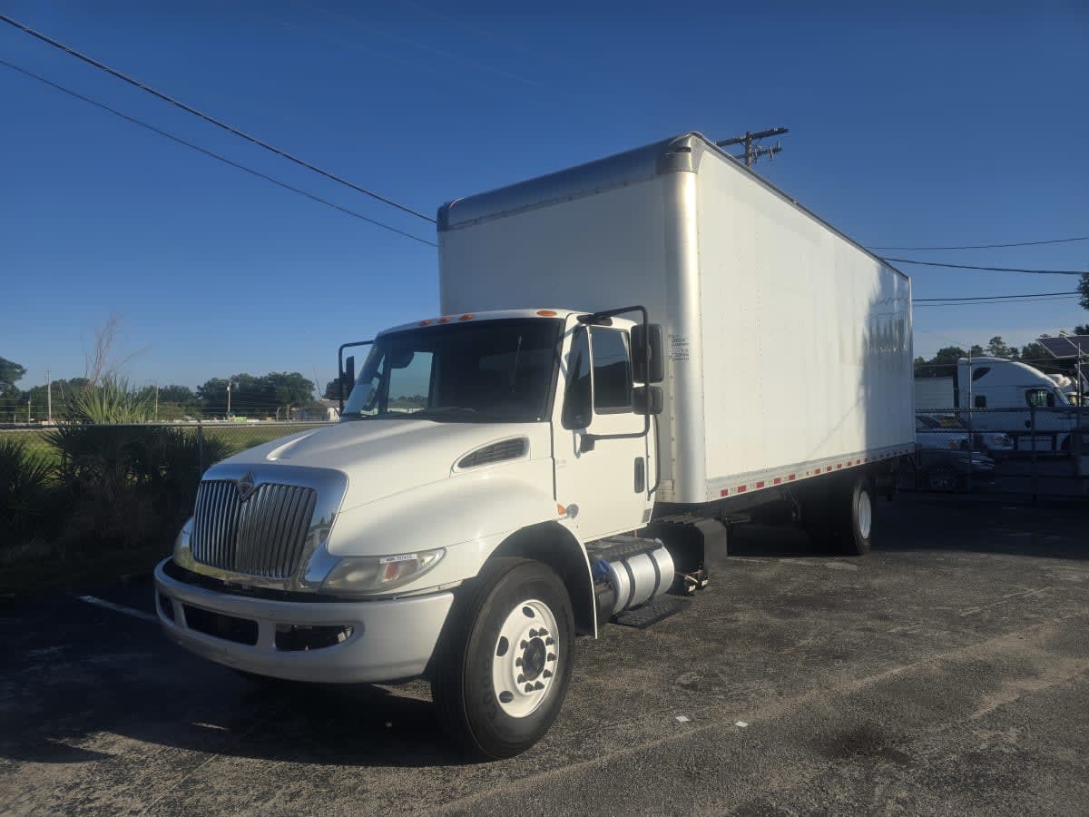 2018 International 4300 in Tampa, FL — photo 3