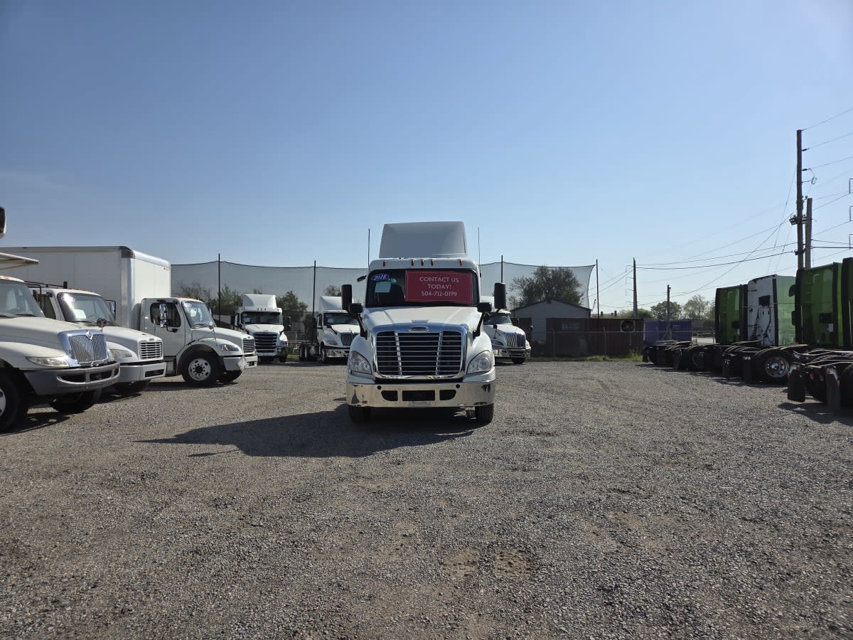 2018 Freightliner - image 2