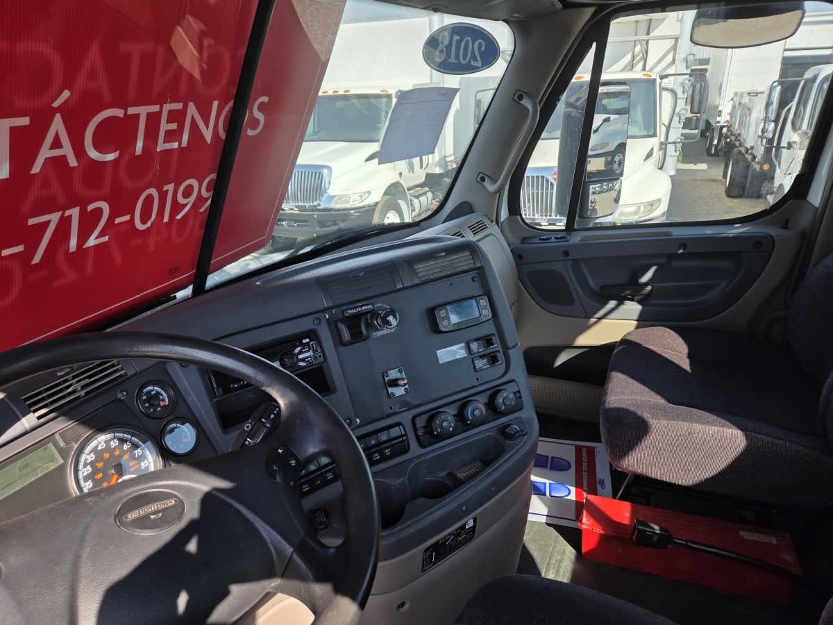 2018 Freightliner - image 7