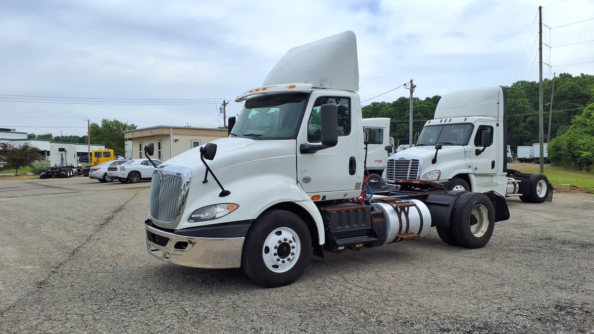 2018 Navistar International RH613 DAYCAB S/A 787487