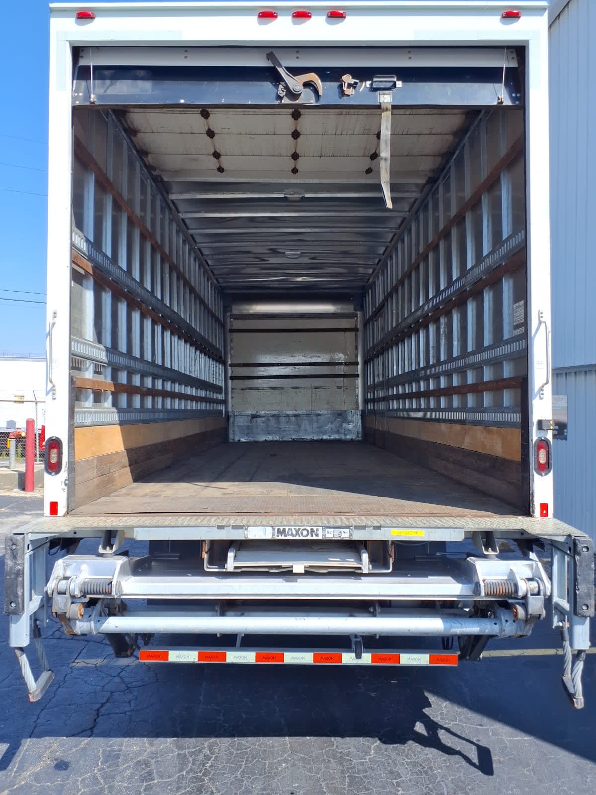 2018 Freightliner M2 106 in Doraville, GA — photo 8