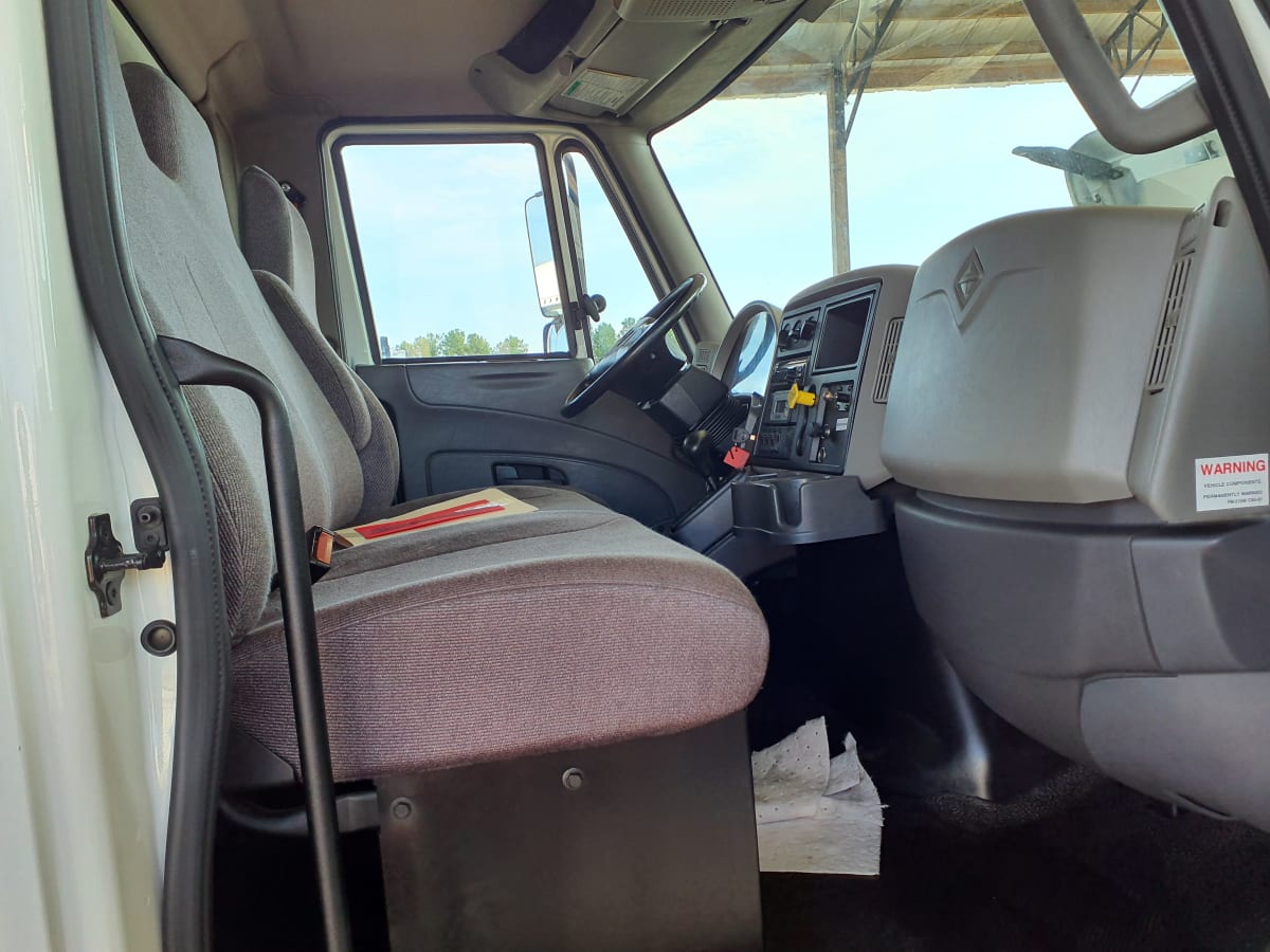 2018 Navistar International 4300 787635