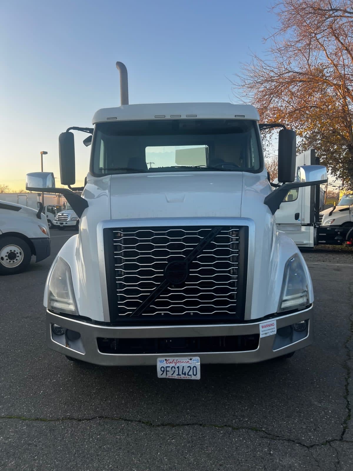 2019 Volvo - image 2