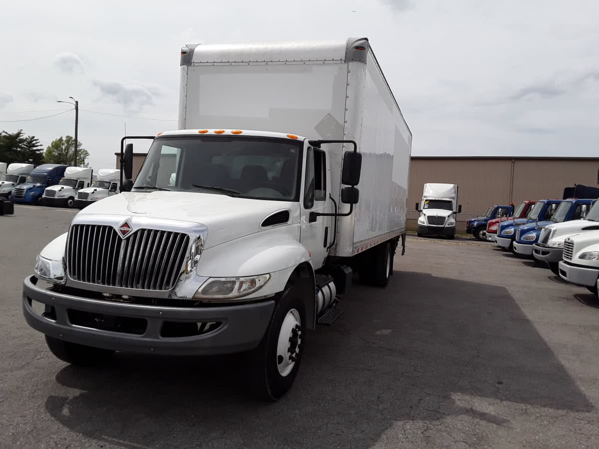 2018 Navistar International 4300 787673