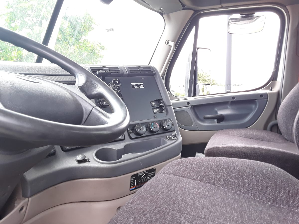 2018 Freightliner/Mercedes CASCADIA 125 787697