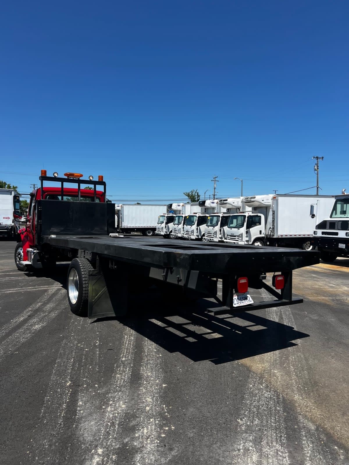 2019 Freightliner/Mercedes M2 106 787823 2019 Freightliner/Mercedes M2 106 787823