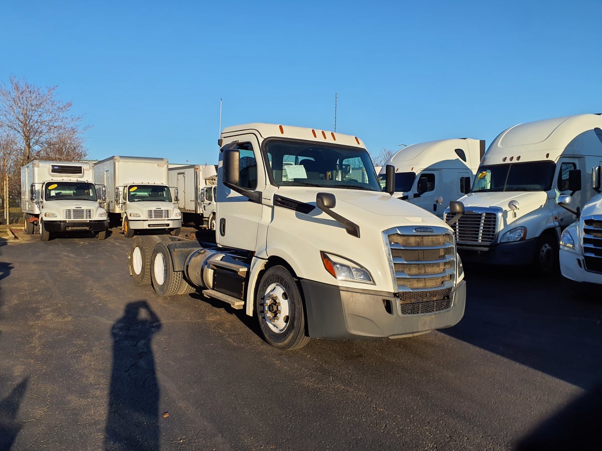 2018 Freightliner/Mercedes NEW CASCADIA PX12664 787883