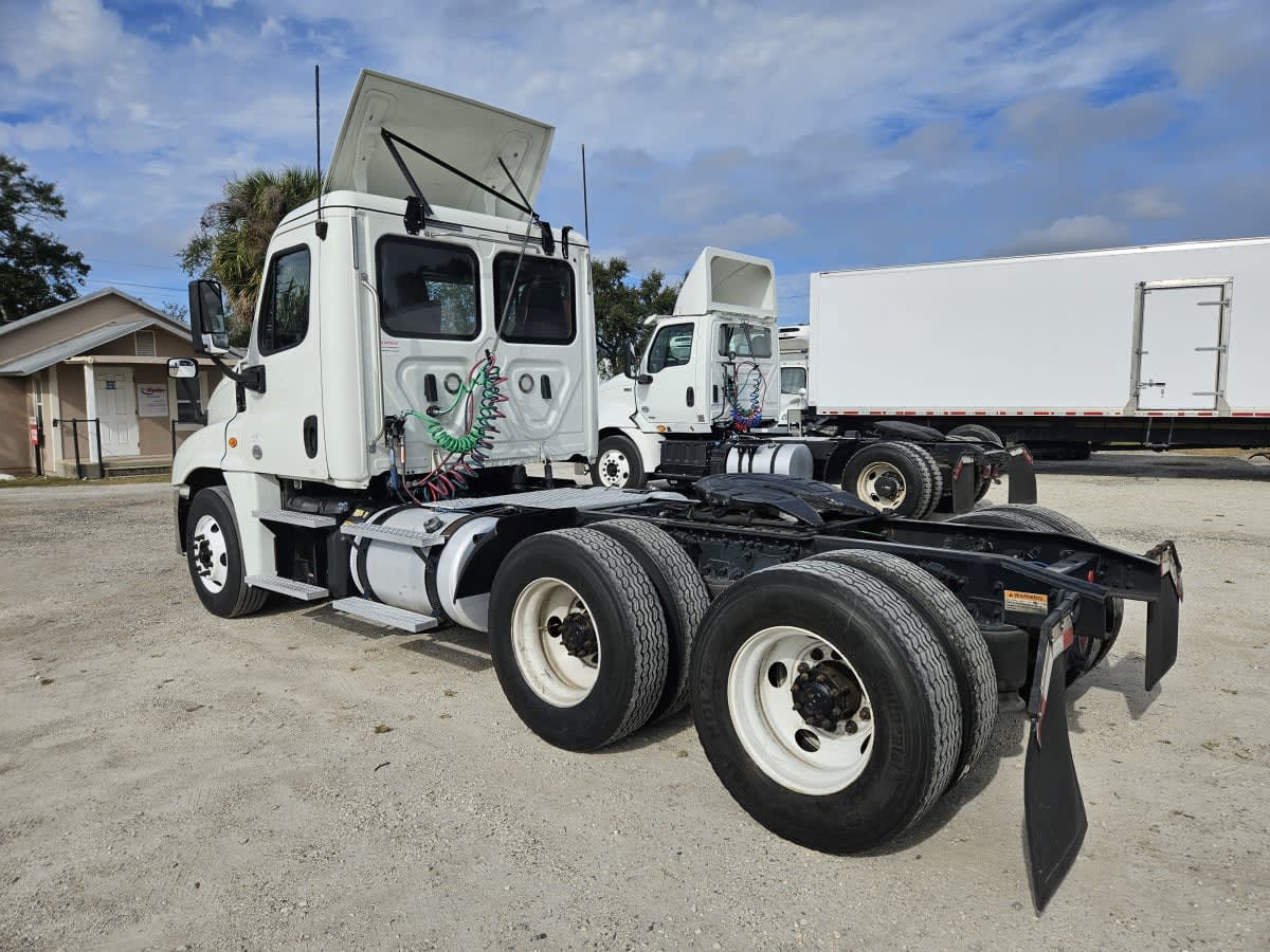 2018 Freightliner - image 6