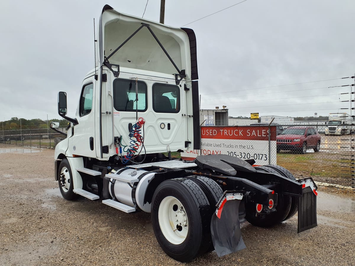 2019 Freightliner/Mercedes NEW CASCADIA 126 788332