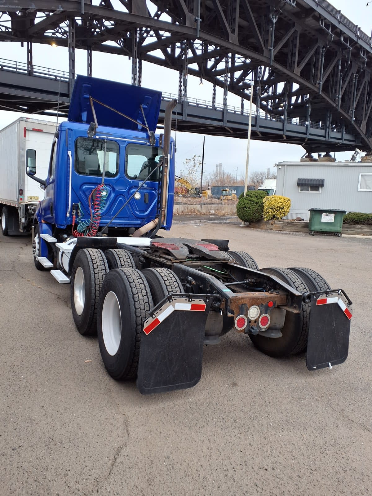 2019 Freightliner - image 6