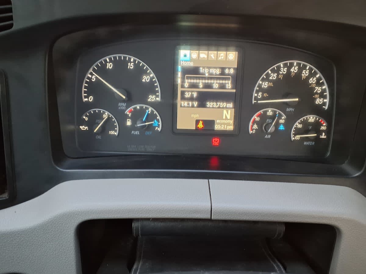 2019 Freightliner - image 11