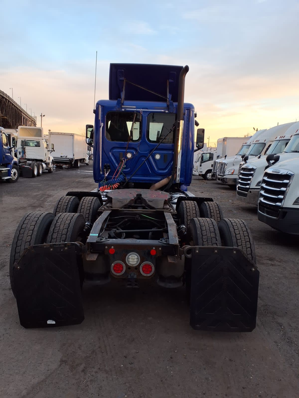 2019 Freightliner - image 5