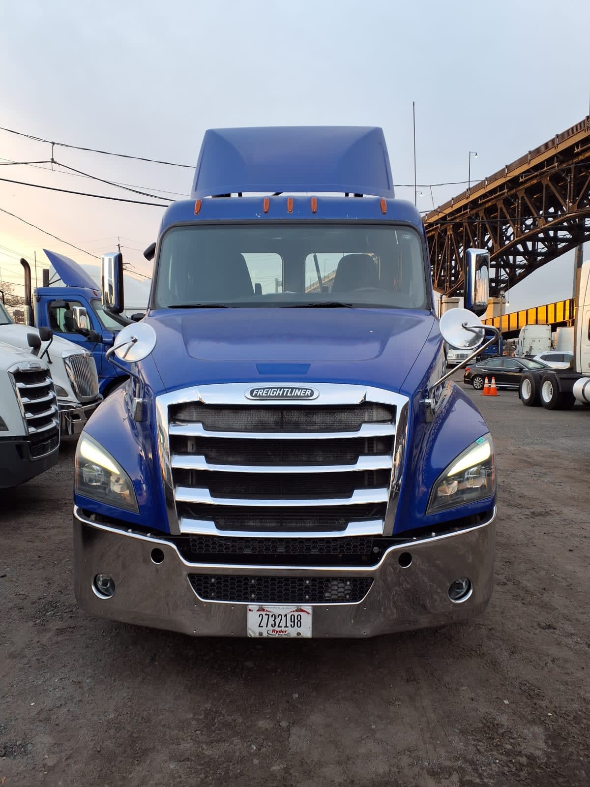2019 Freightliner - image 2