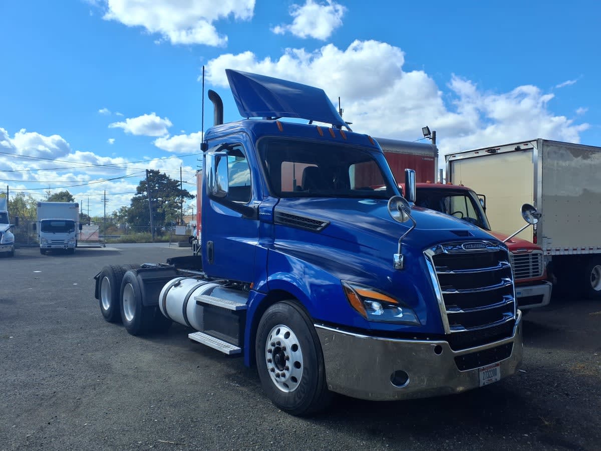 2019 Freightliner - image 3