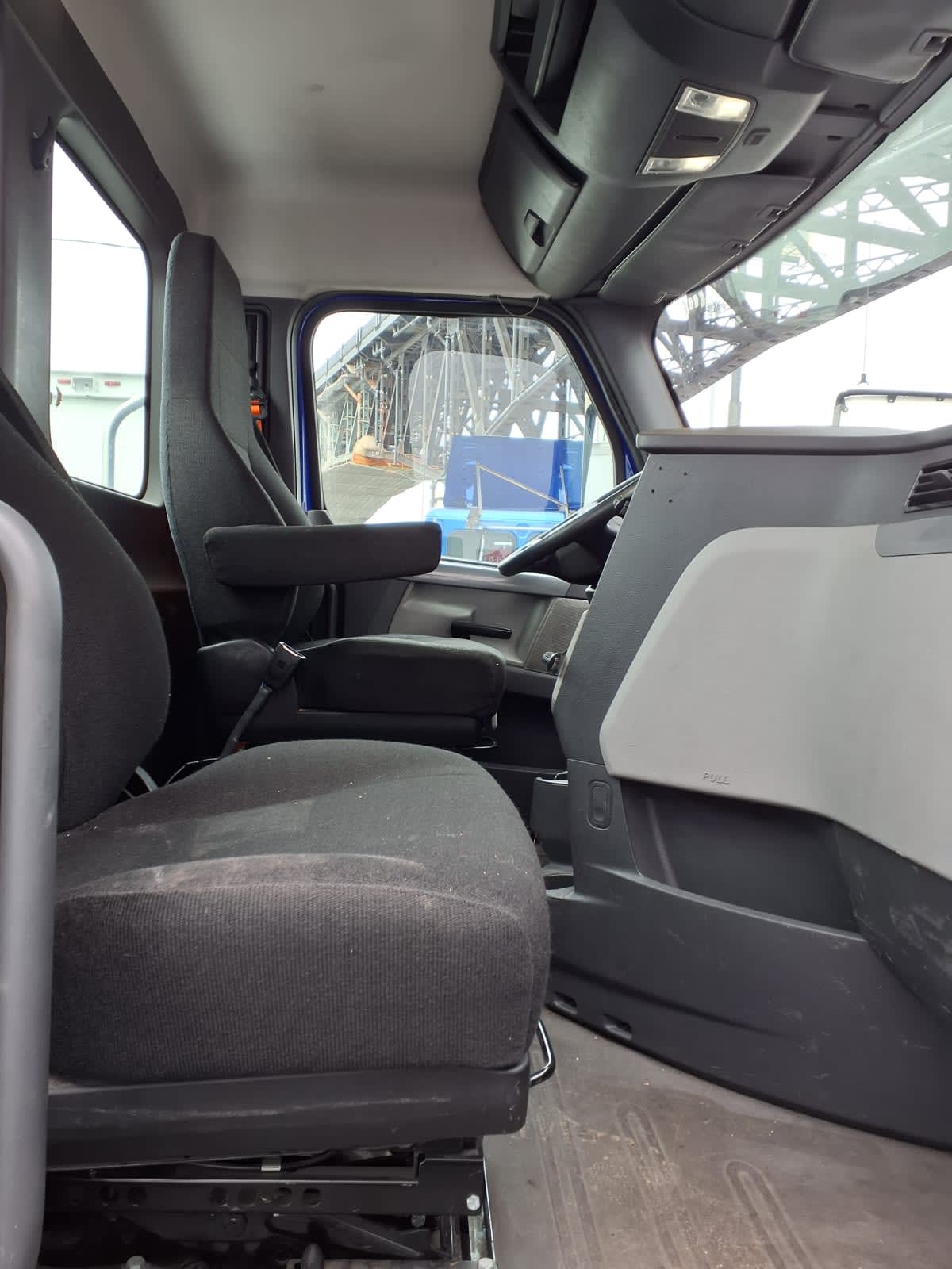 2019 Freightliner - image 10