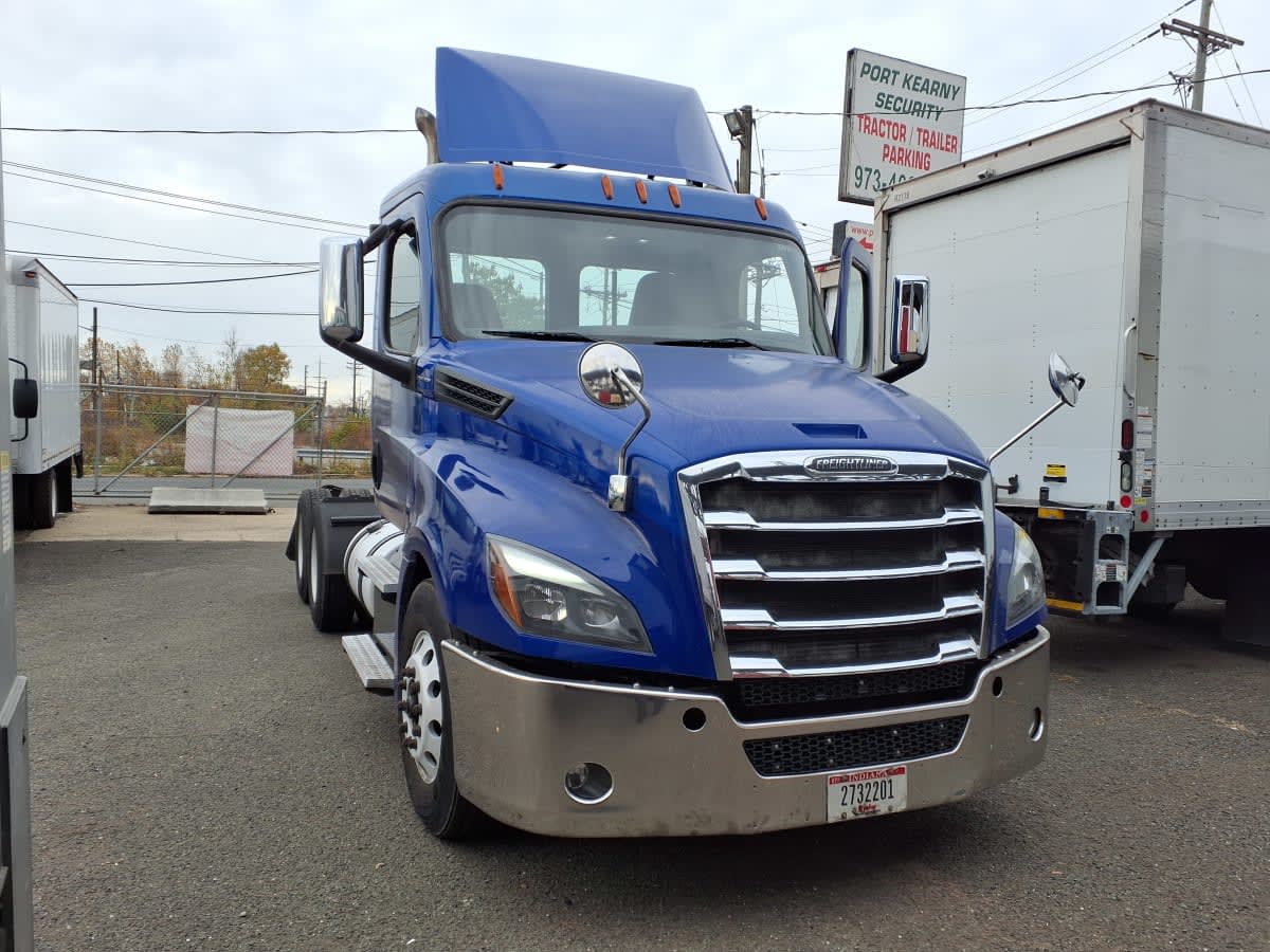 2019 Freightliner - image 1