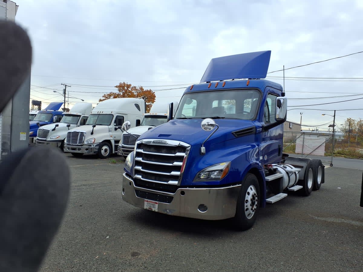 2019 Freightliner - image 3