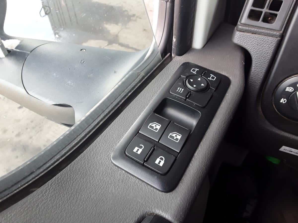 2018 Navistar International LT625 DAYCAB T/A 788690
