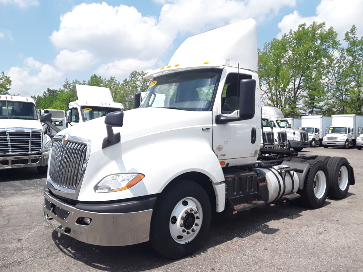 2018 Navistar International LT625 DAYCAB T/A 788690