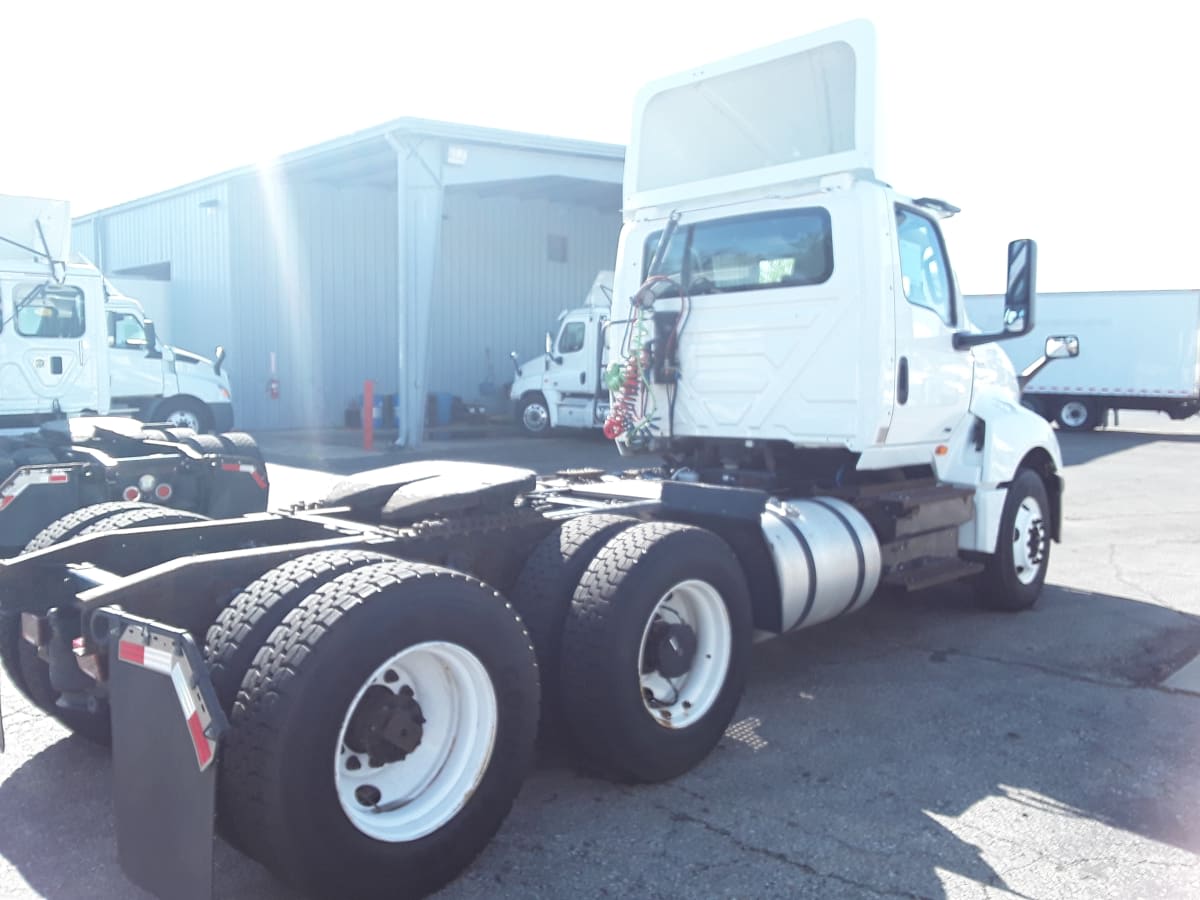 2018 Navistar International LT625 DAYCAB T/A 788715