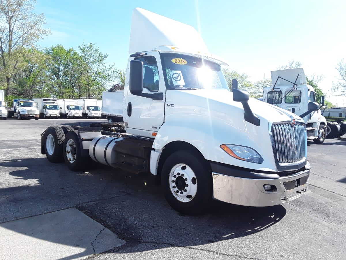 2018 Navistar International LT625 DAYCAB T/A 788715