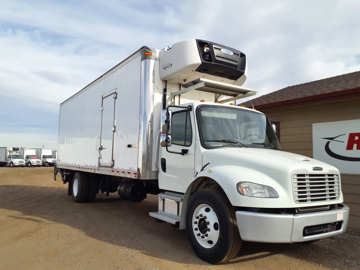 2019 Freightliner M2 106 - image 3