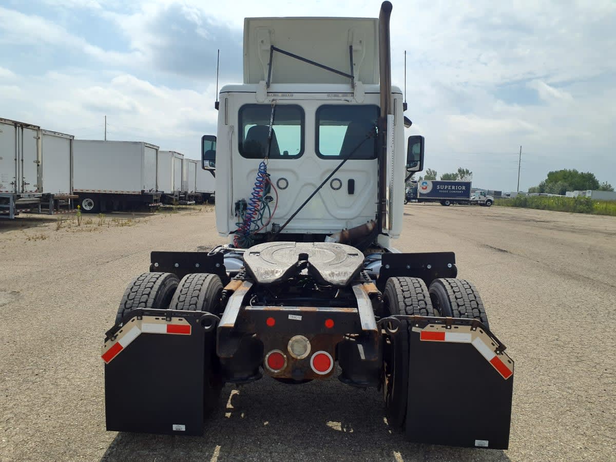 2018 Freightliner Cascadia in Wayland, MI — photo 5