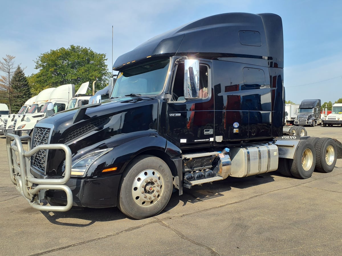 2019 Volvo VNL64T-760 789102