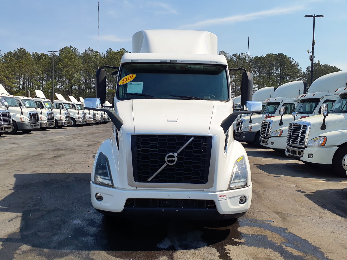 2019 Volvo VNL64T 789111