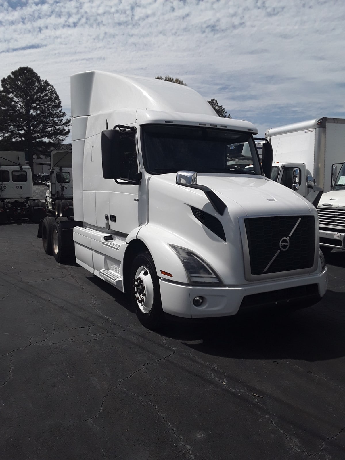 2019 Volvo VNR64T-640 789114