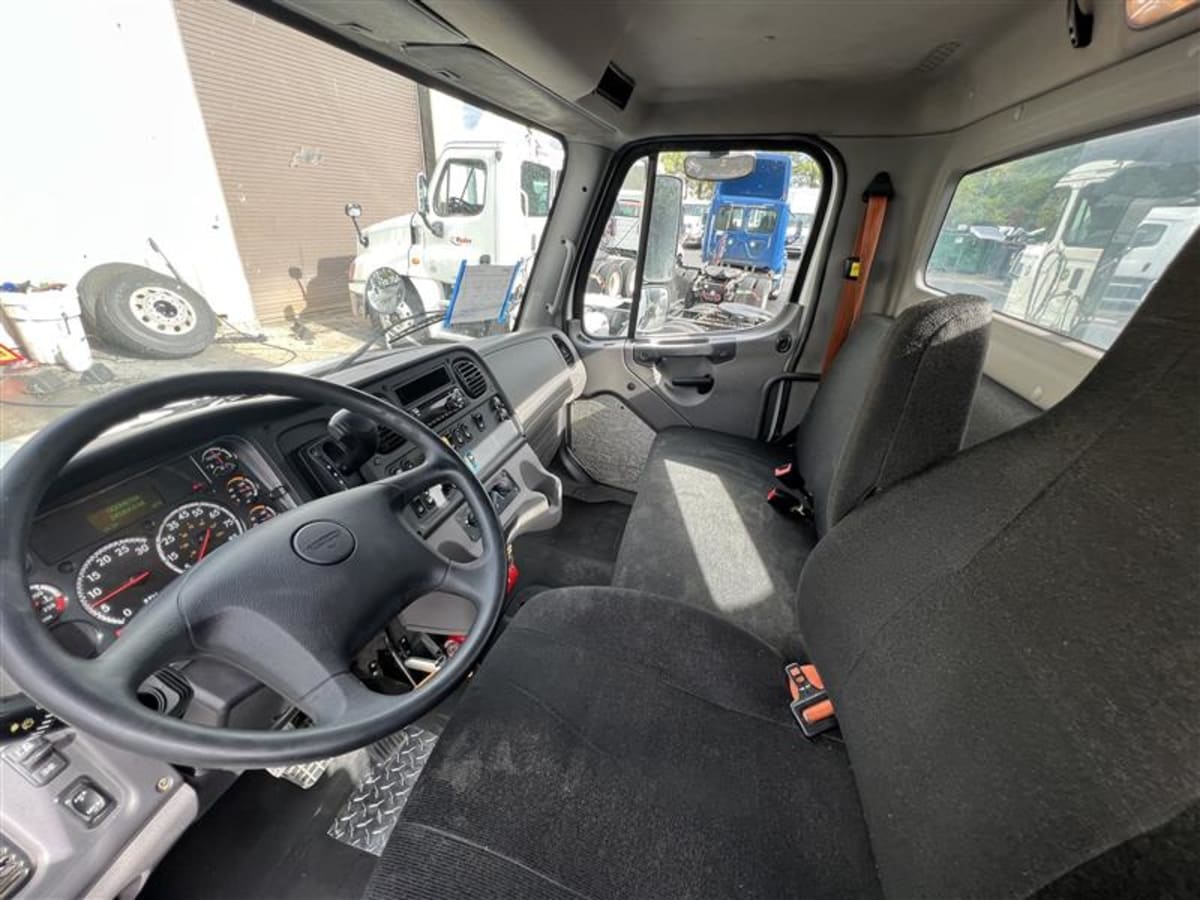 2019 Freightliner/Mercedes M2 106 789206