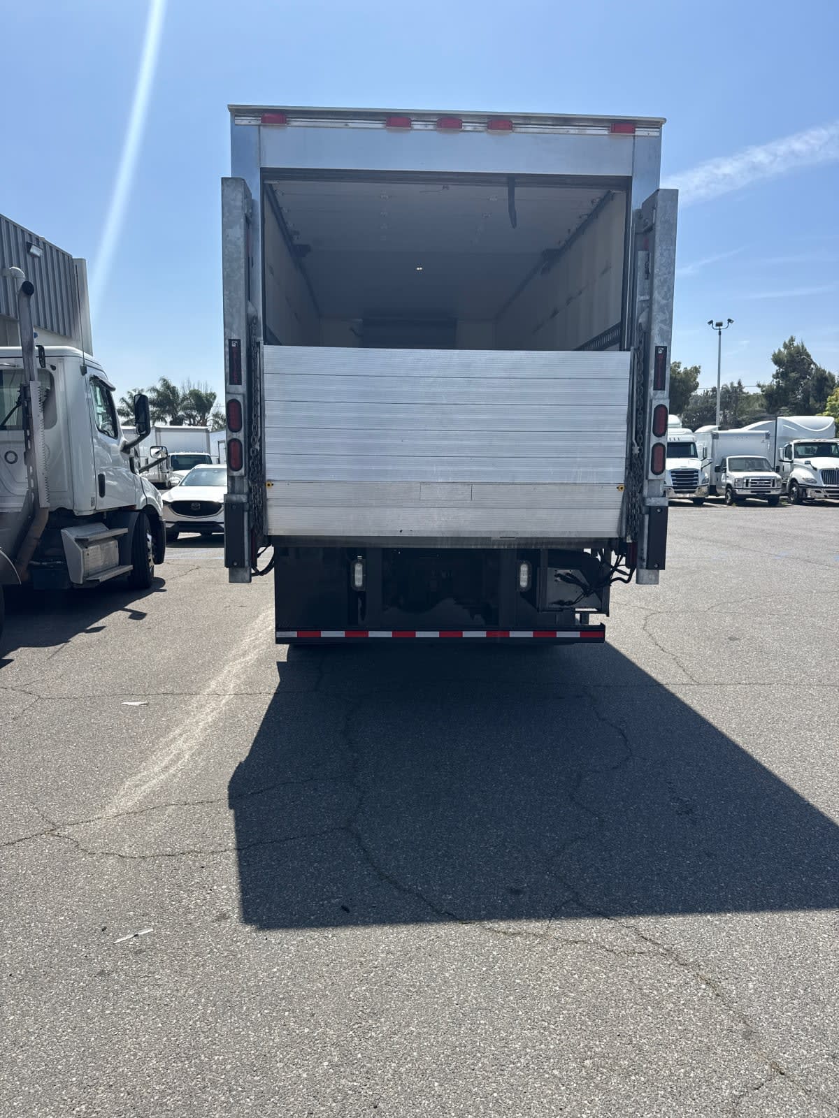 2019 Freightliner/Mercedes M2 106 789216