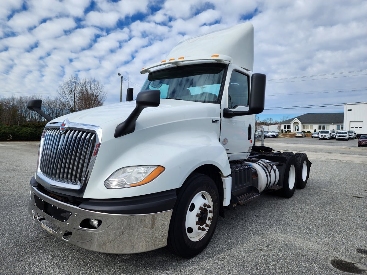 2018 Navistar International LT625 DAYCAB T/A 789367