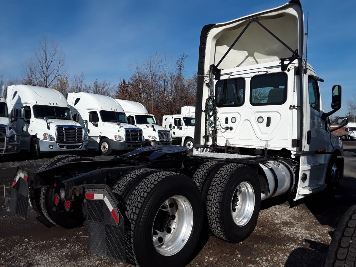 2019 Freightliner/Mercedes NEW CASCADIA PX12664 789440