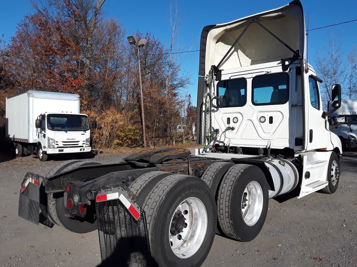 2019 Freightliner/Mercedes NEW CASCADIA PX12664 789443