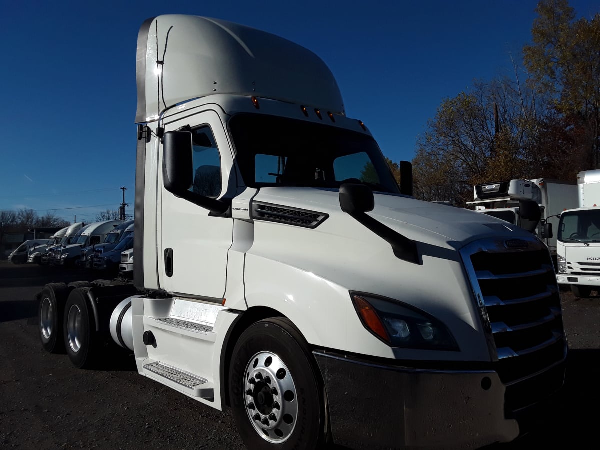 2019 Freightliner/Mercedes NEW CASCADIA PX12664 789443