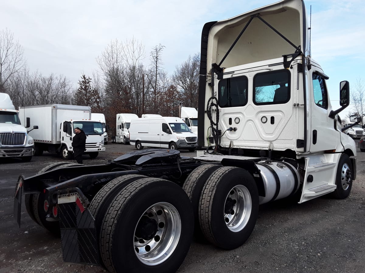 2019 Freightliner/Mercedes NEW CASCADIA PX12664 789447