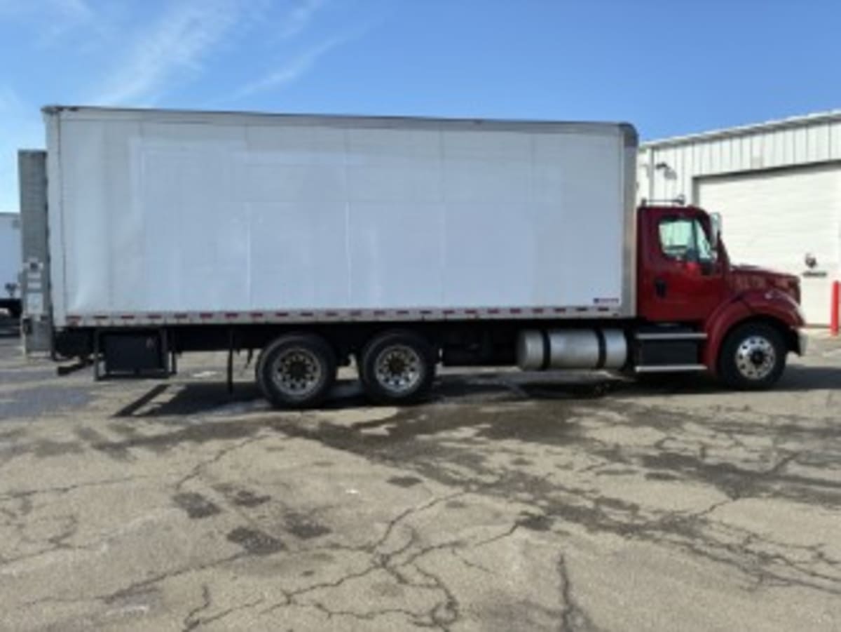 2019 Freightliner M2 112 - image 11