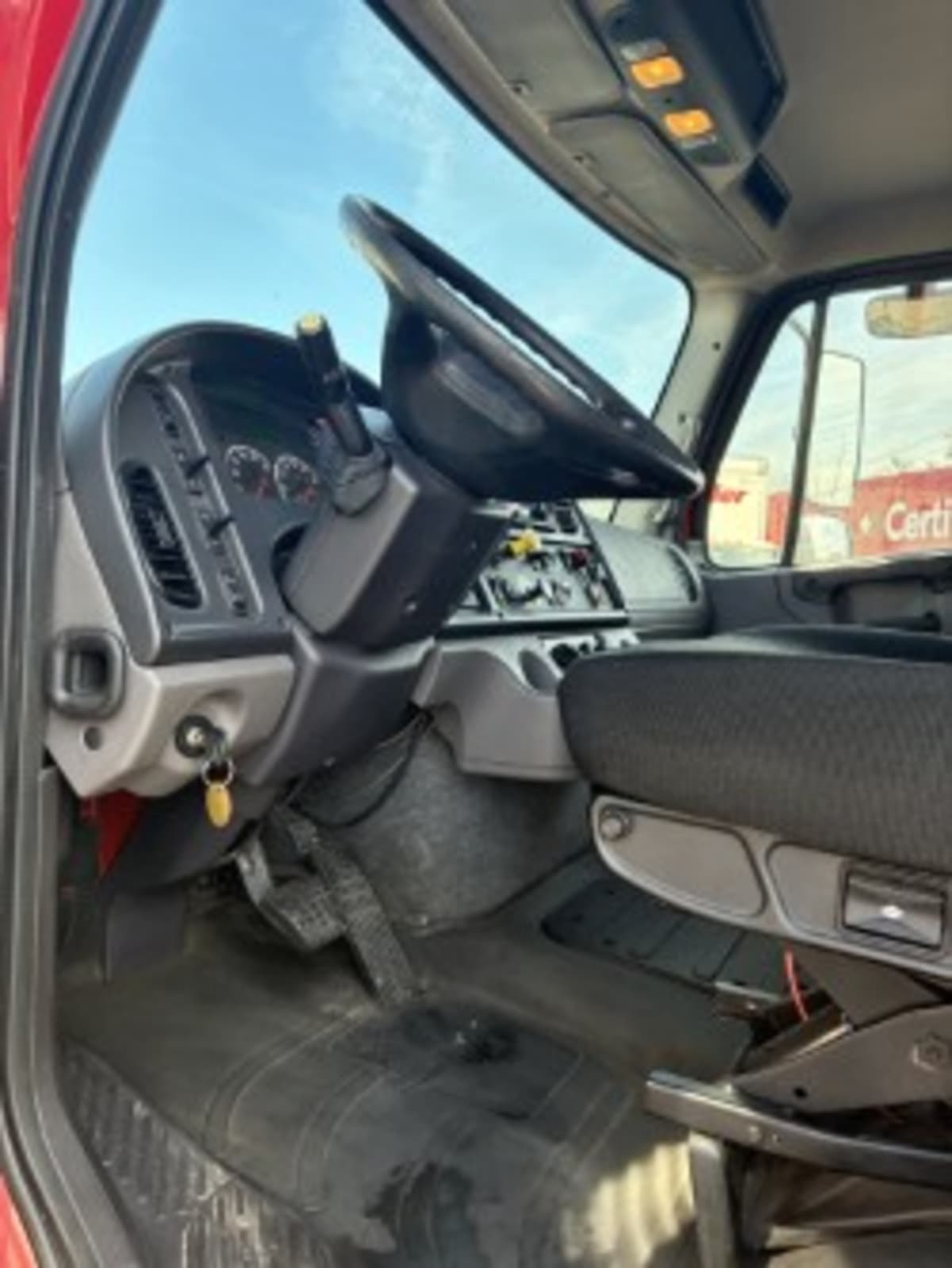 2019 Freightliner M2 112 - image 7