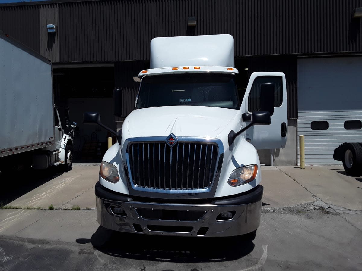 2018 Navistar International LT625 DAYCAB T/A 789727