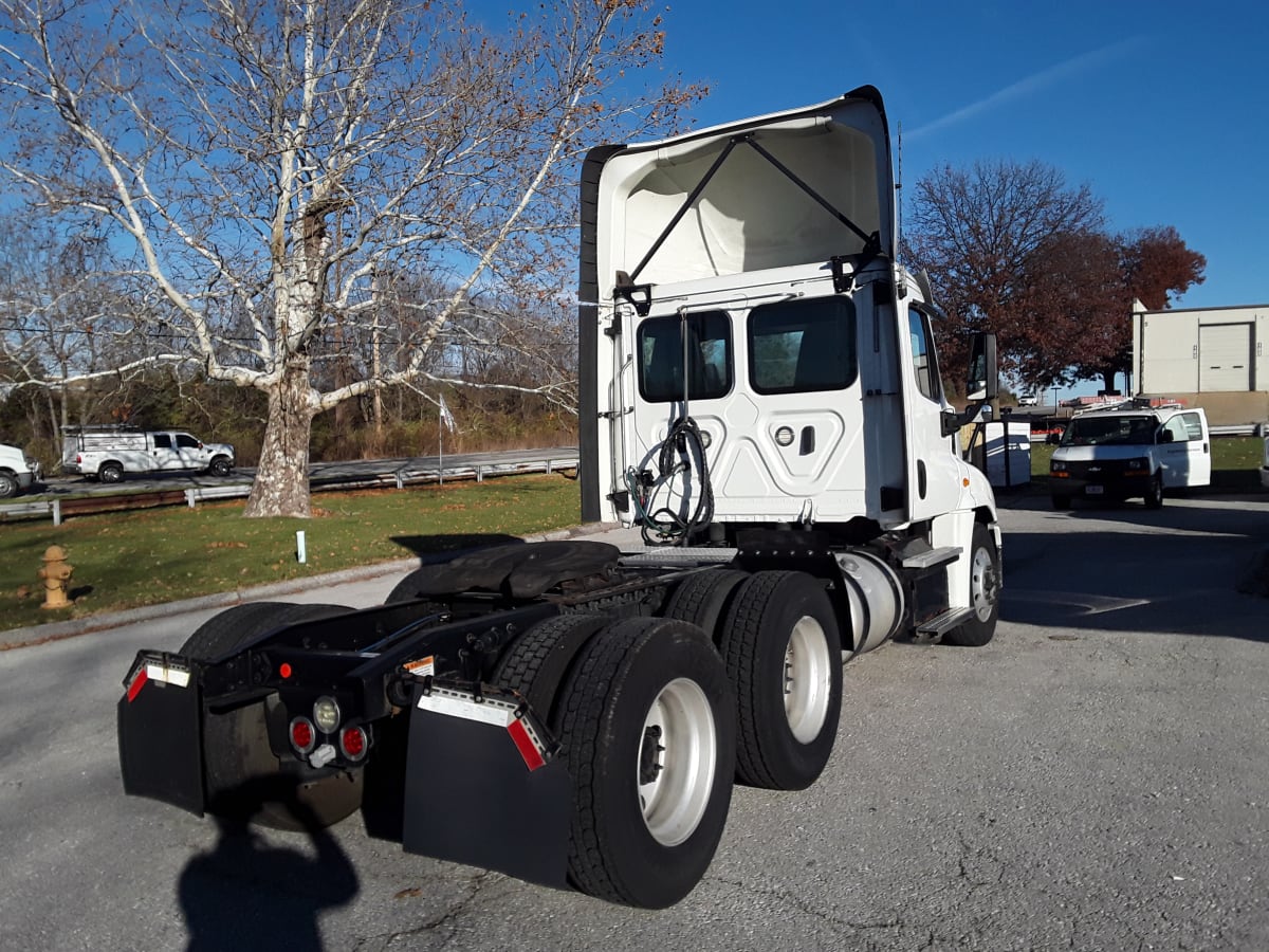 2018 Freightliner/Mercedes CASCADIA 125 789735