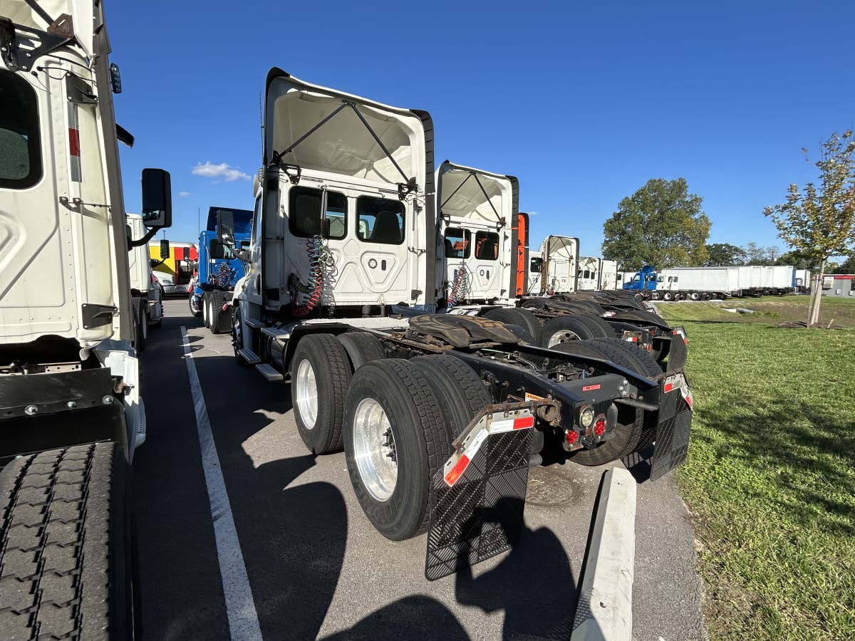 2018 Freightliner/Mercedes CASCADIA 125 789737