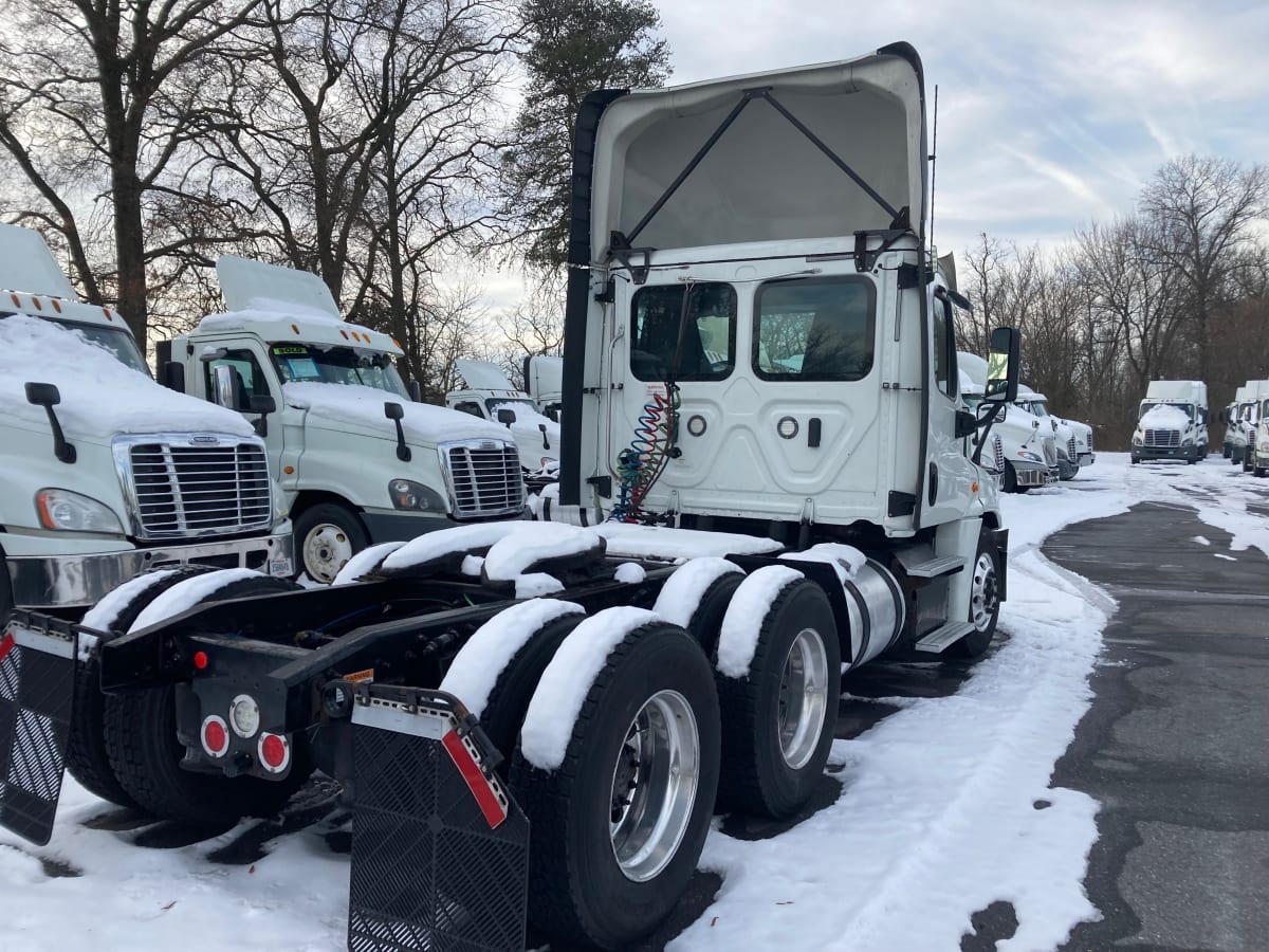 2018 Freightliner/Mercedes CASCADIA 125 789738