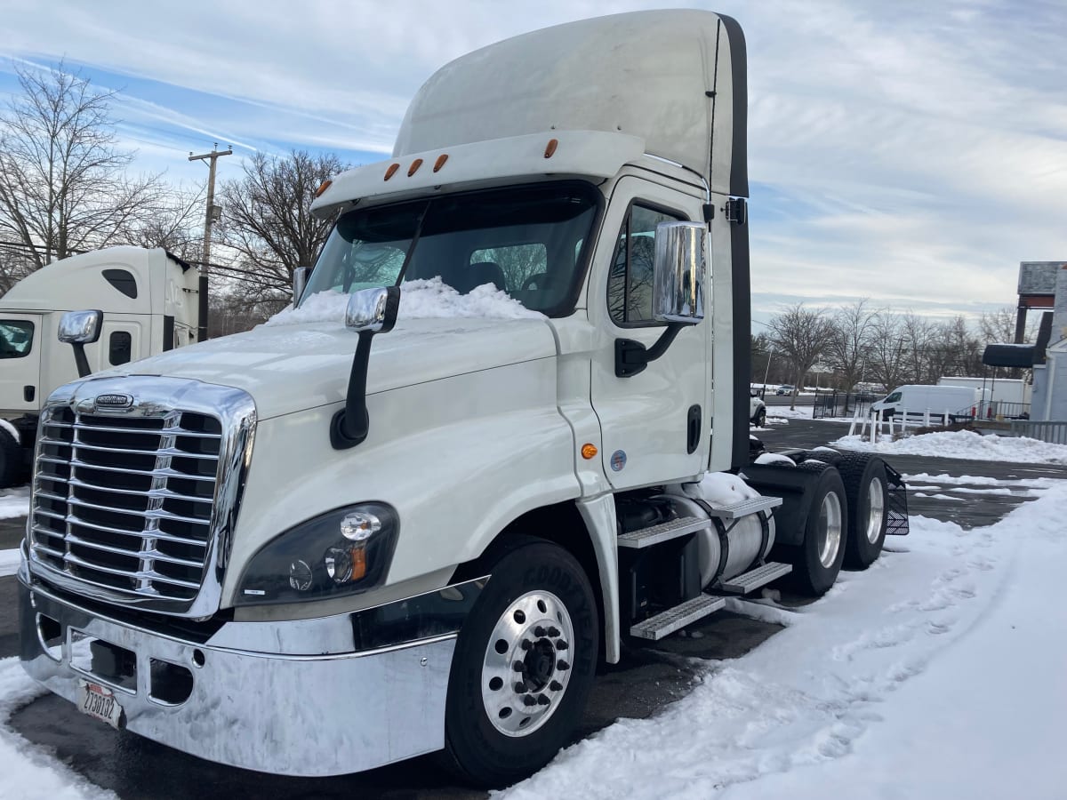 2018 Freightliner/Mercedes CASCADIA 125 789738