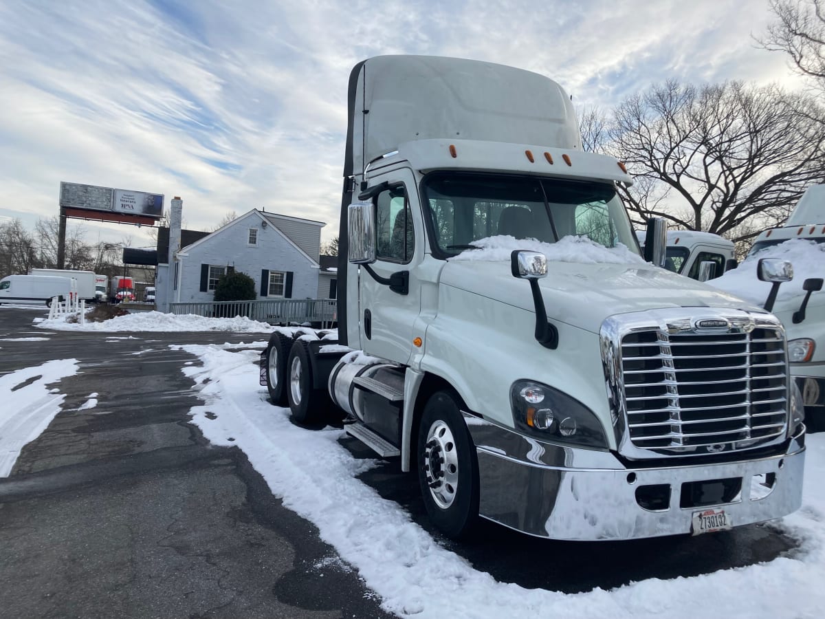 2018 Freightliner/Mercedes CASCADIA 125 789738